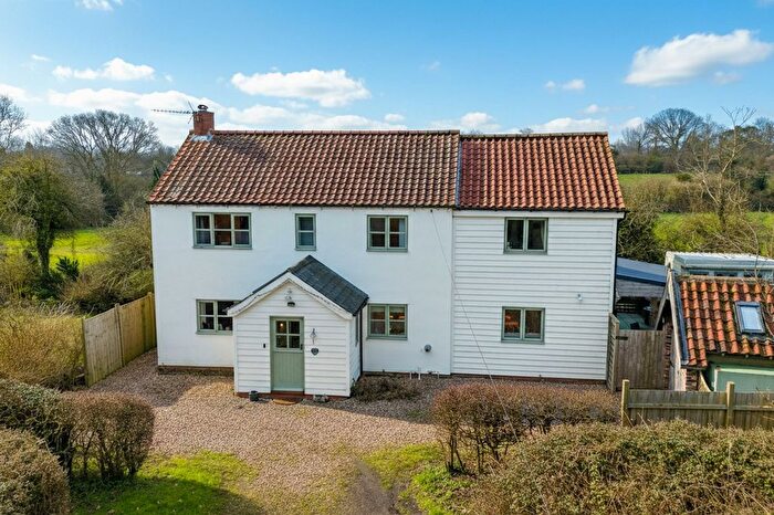 4 Bedroom Detached House For Sale In Clarkes Lane, Barsham, NR34