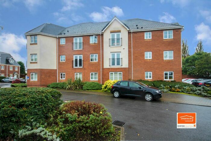 2 Bedroom Flat To Rent In The Avenue, Darlaston WS10