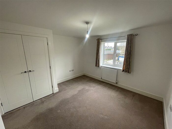 2 Bedroom End Of Terrace House To Rent In Sanderling Close, Barnstaple, Devon, EX32