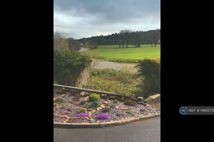 1 Bedroom Flat To Rent In Pentrecastell, Newcastle Emlyn, SA38