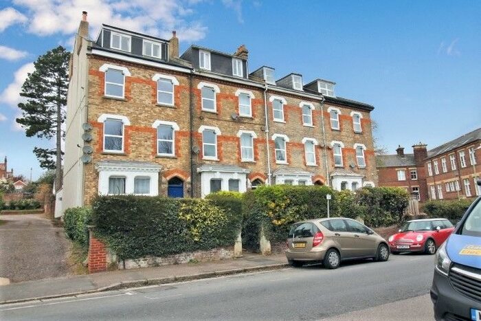 2 Bedroom Flat To Rent In Blackall Road, Exeter, EX4