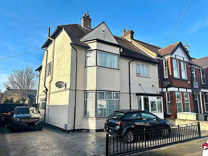 4 Bedroom End Of Terrace House For Sale In Talbot Road, Margate, CT9
