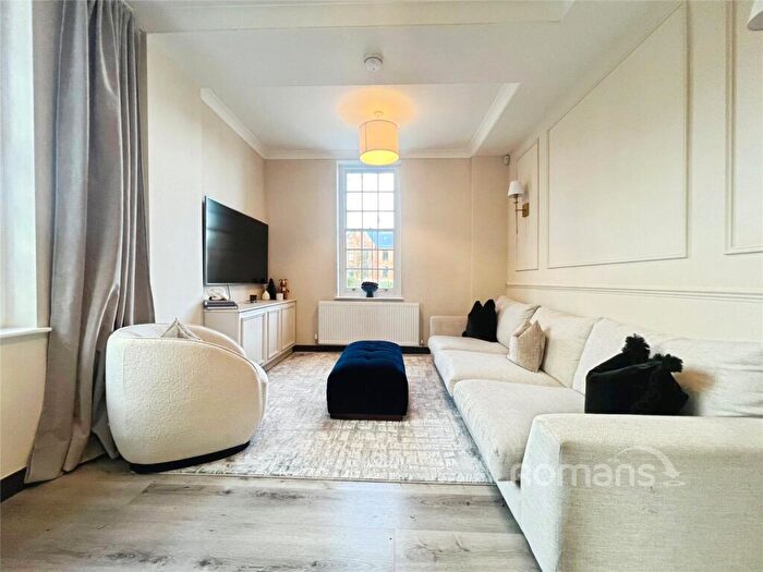 3 Bedroom Apartment For Sale In White Cross Place, Wellesley, Aldershot, GU11