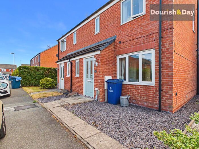 3 Bedroom Semi-Detached House To Rent In Fieldhouse Way, Stafford, ST17