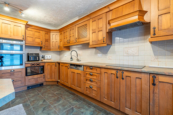 3 Bedroom Detached House For Sale In Thorpe St Andrew, NR7