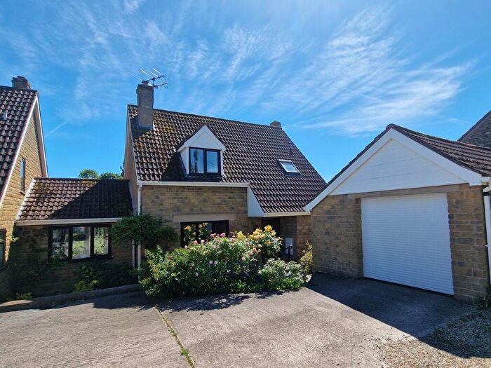 3 Bedroom Semi-Detached House For Sale In Top Street, Pilton, BA4