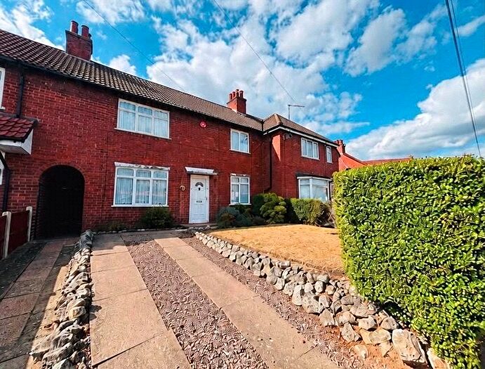 3 Bedroom Terraced House For Sale In Bristnall Hall Road, Oldbury, West Midlands, B68