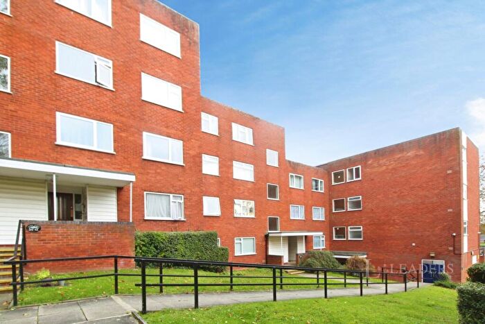 2 Bedroom Flat To Rent In Arden Place, Luton, Bedfordshire, LU2