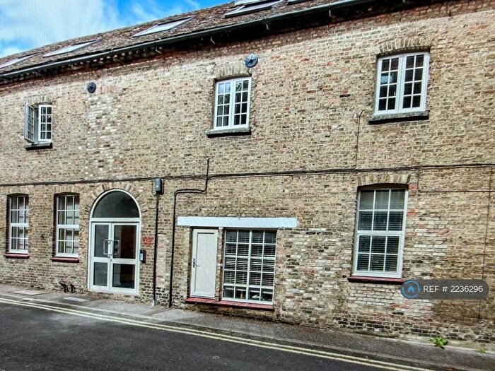 2 Bedroom Flat To Rent In Orchard House, Huntingdon, PE29