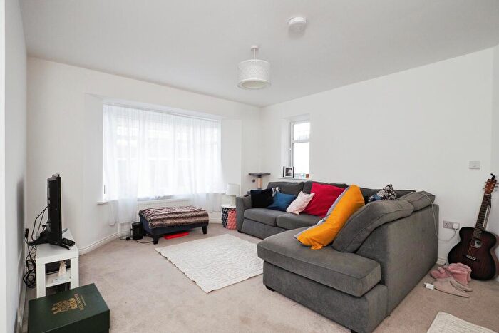 4 Bedroom Detached House For Sale In Griffon Drive, Hucknall, Nottingham, Nottinghamshire, NG15