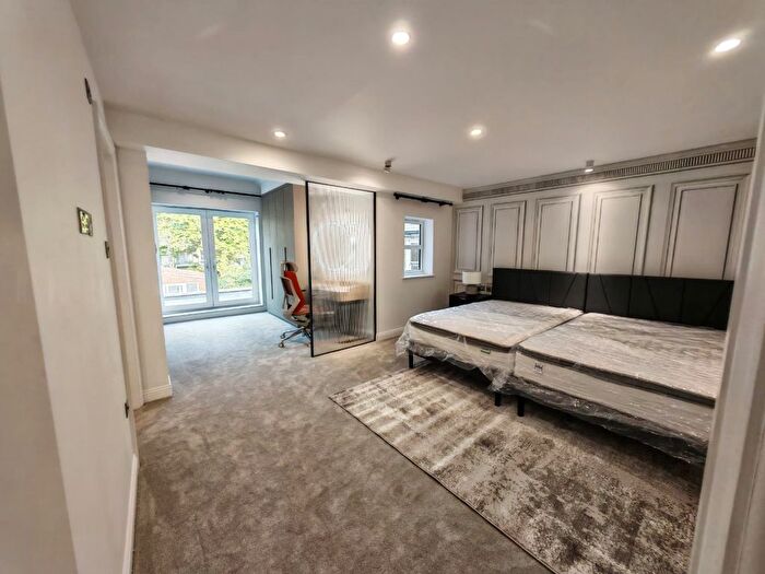5 Bedroom Terraced House To Rent In Herbert Road, London, SW19