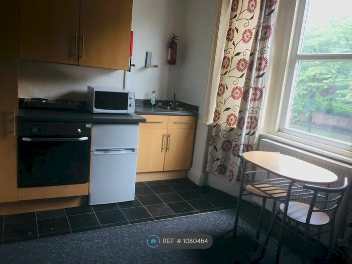 1 Bedroom Flat To Rent In Kelvin Buildings, Sheffield, S6