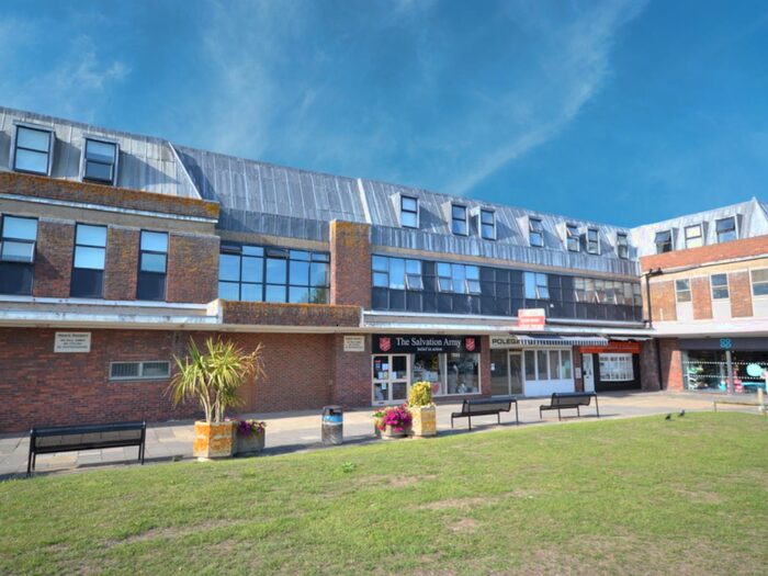 2 Bedroom Flat To Rent In High Street, Polegate, BN26