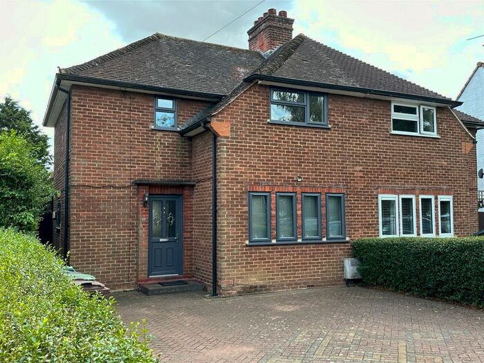 3 Bedroom Semi-Detached House To Rent In Sleapshyde Lane, Smallford, St. Albans, AL4