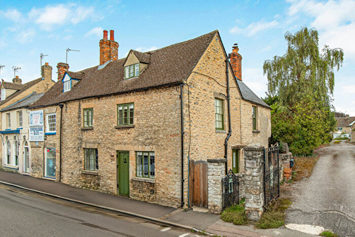 4 Bedroom End Of Terrace House For Sale In High Street, Eynsham, Oxfordshire, OX29