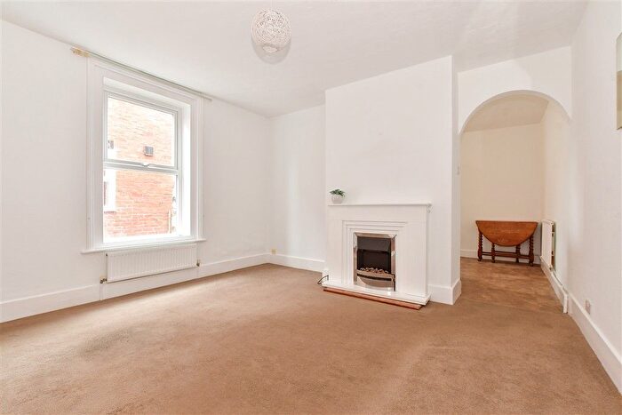 3 Bedroom Semi-detached House For Sale In Copse Lane, Freshwater, Isle Of Wight, PO40