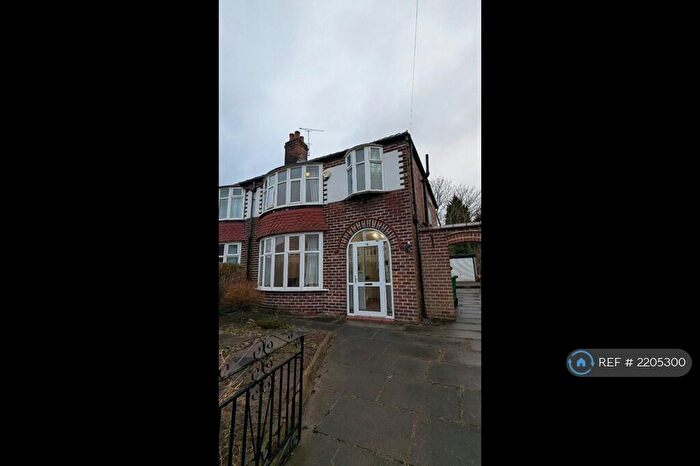 3 Bedroom Semi-Detached House To Rent In Heaton Road, Manchester, M20