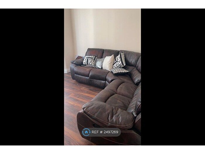 2 Bedroom Flat To Rent In Upton Park, London, E6