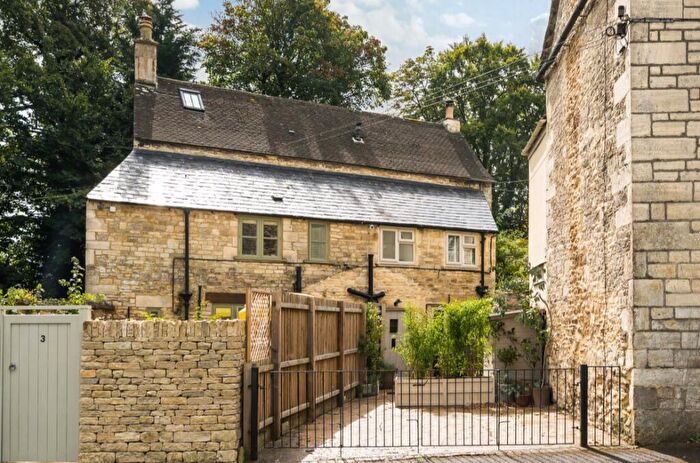 2 Bedroom Semi-Detached House For Sale In Windmill Road, Minchinhampton, GL6