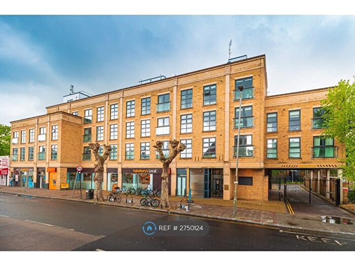 2 Bedroom Flat To Rent In The Magdalen, London, SW18