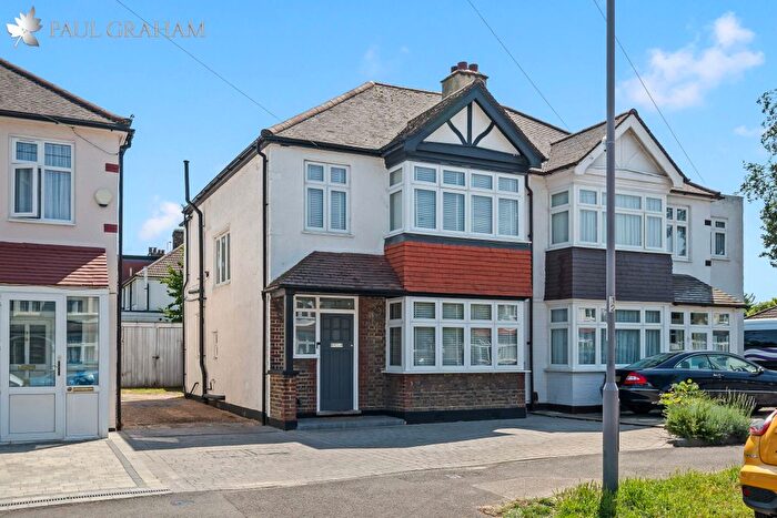3 Bedroom Semi-Detached House For Sale In The Chase, Wallington, SM6