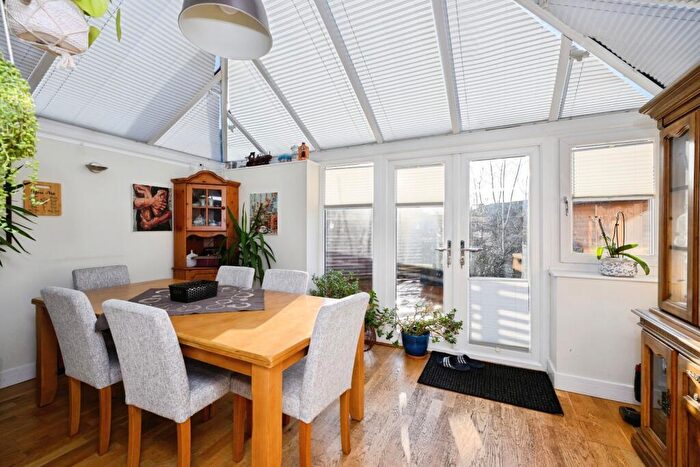 4 Bedroom House For Sale In Purbeck Close, Merstham, Redhill, Surrey, RH1