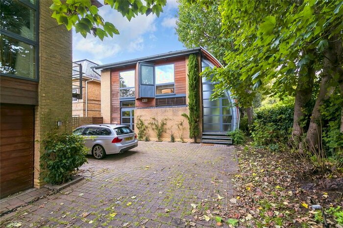 4 Bedroom Detached House To Rent In Willoughby Road, East Twickenham, TW1