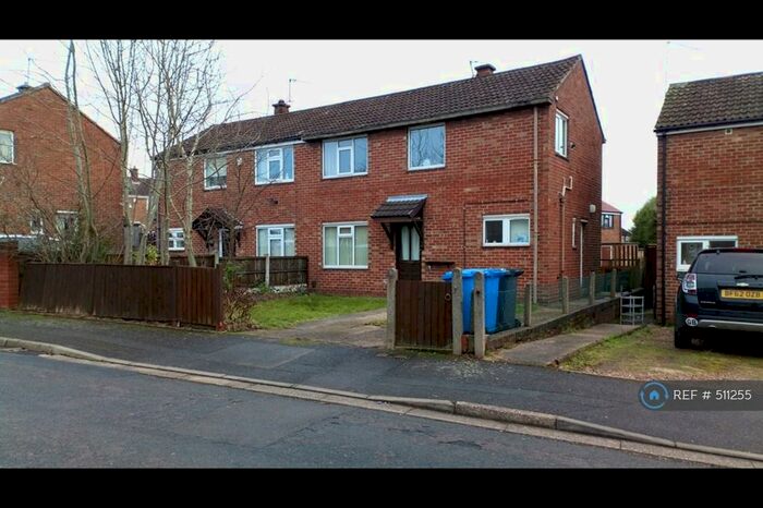 3 Bedroom Semi-Detached House To Rent In Isleworth Drive, Derby, DE22