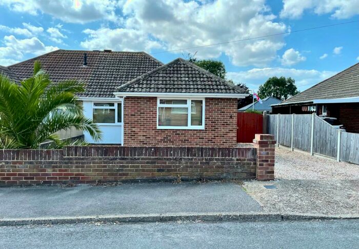 2 Bedroom Bungalow To Rent In Freemans Road, Minster, Ramsgate, Kent, CT12