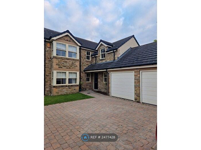 4 Bedroom Detached House To Rent In Orchard Green, Scholes, Leeds, LS15
