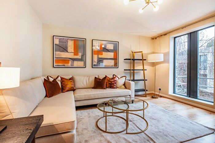 2 Bedroom Flat To Rent In Fulham Road, London, SW3