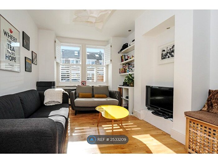 1 Bedroom Maisonette To Rent In Clarence Road, London, SW19