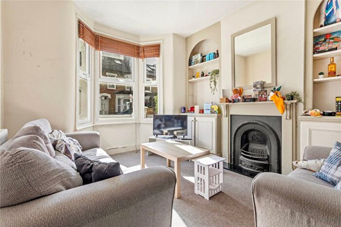 4 Bedroom Terraced House For Sale In Graveney Road, London, SW17