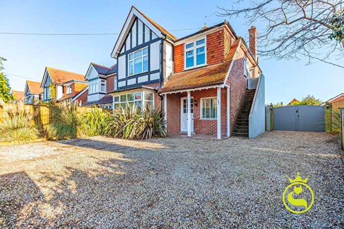 3 Bedroom Flat For Sale In Alexandra Road, Poole, BH14