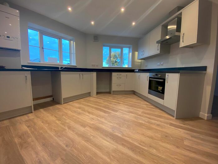 4 Bedroom Terraced House To Rent In Buckingham Close, Carbrooke, Thetford, IP25