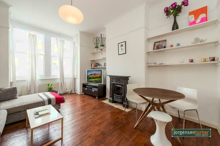 2 Bedroom Ground Flat To Rent In Tubbs Road, Willesden Junction, London, NW10