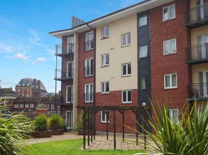 2 Bedroom Flat To Rent In Constantine House, Exeter, EX4