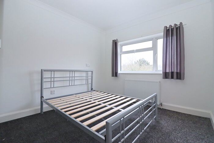 5 Bedroom Detached House To Rent In Douglas Road, Surbiton, KT6