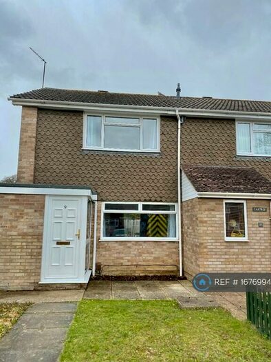 2 Bedroom Terraced House To Rent In Skippons Close, Newbury, RG14