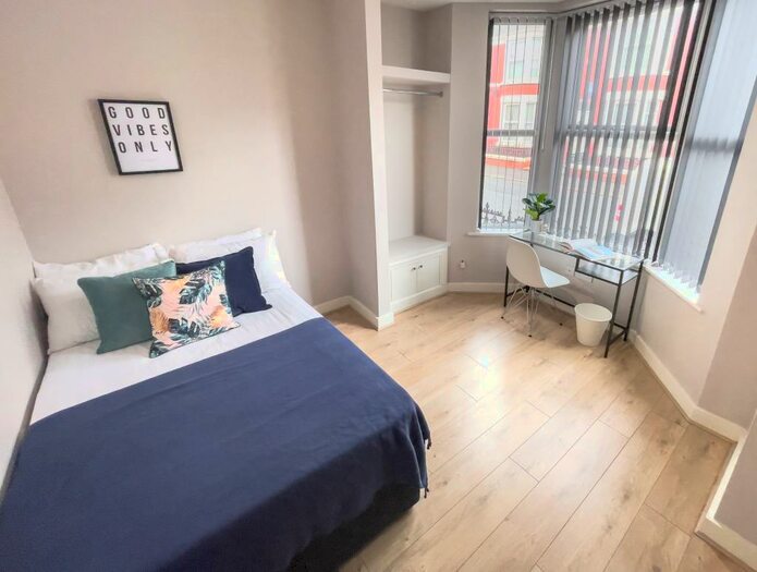 1 Bedroom House To Rent In Albert Edward Road (Spare Room), L7