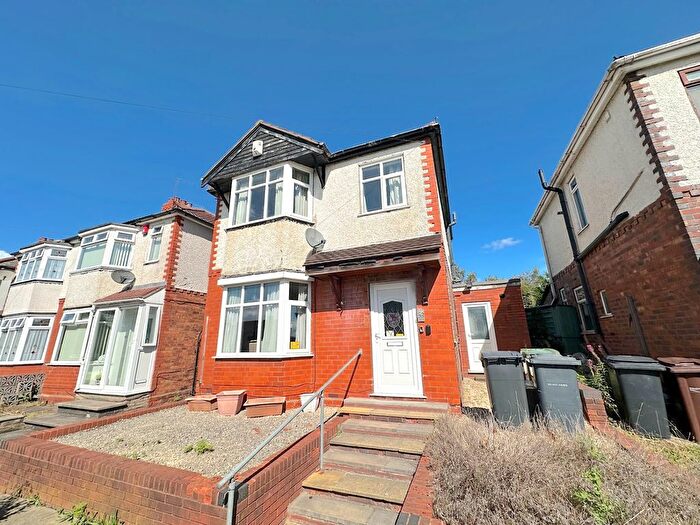 3 Bedroom Detached House For Sale In Deans Road, Eastfield, Wolverhampton, WV1