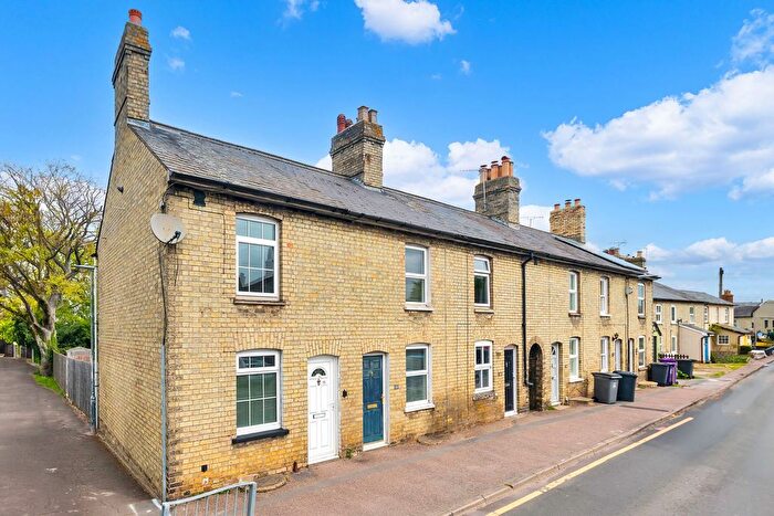 2 Bedroom Cottage To Rent In Mill Road, Royston, SG8