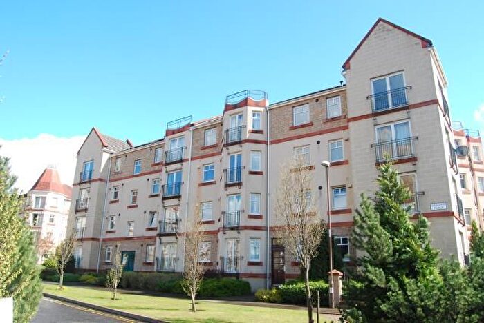 2 Bedroom Flat To Rent In Sinclair Place, Shandon, Edinburgh, EH11