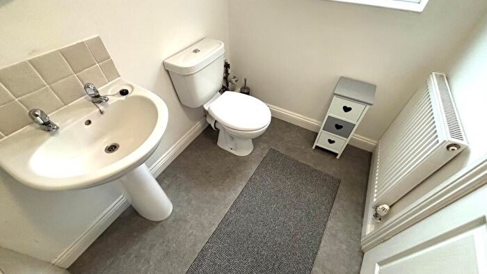 2 Bedroom Flat To Rent In Alfreton Road, NG7