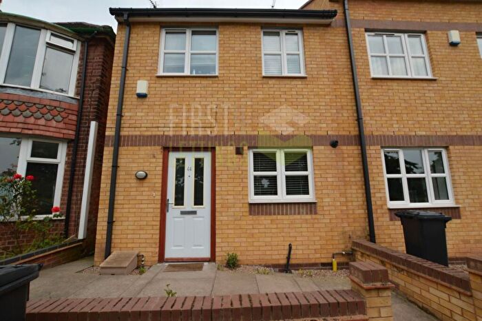 2 Bedroom Town House To Rent In MacAulay Street, Knighton Fields, LE2