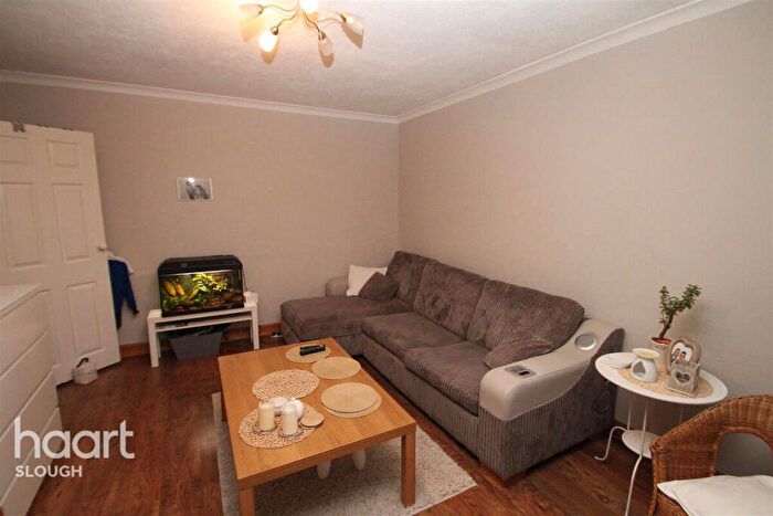 2 Bedroom Apartment To Rent In Mallard Drive, Slough, SL1