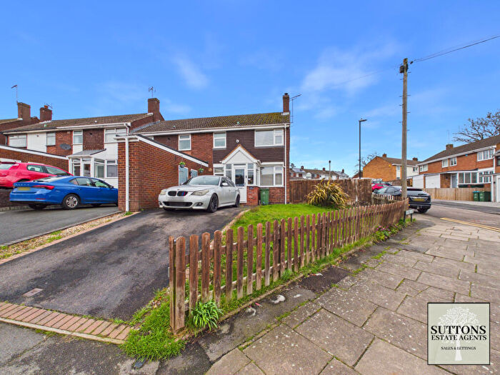 3 Bedroom Semi Detached House For Sale In Alderminster Road, Mount Nod, Coventry, CV5
