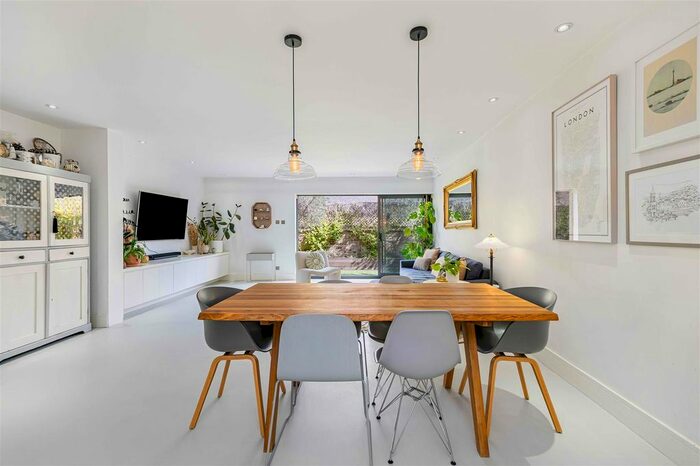 4 Bedroom End Terrace House To Rent In Parkhill Walk, Belsize Park, NW3