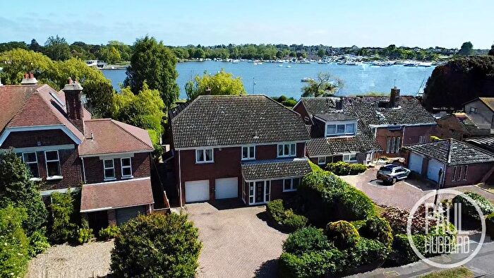 6 Bedroom Detached House For Sale In Broadview Road, Oulton Broad, NR32
