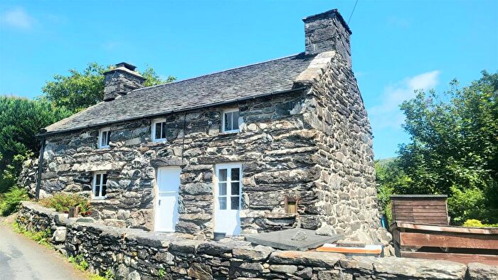 3 Bedroom Cottage For Sale In Pen Y Bont, Ffordd Cwm Bychan, Llanbedr, LL45